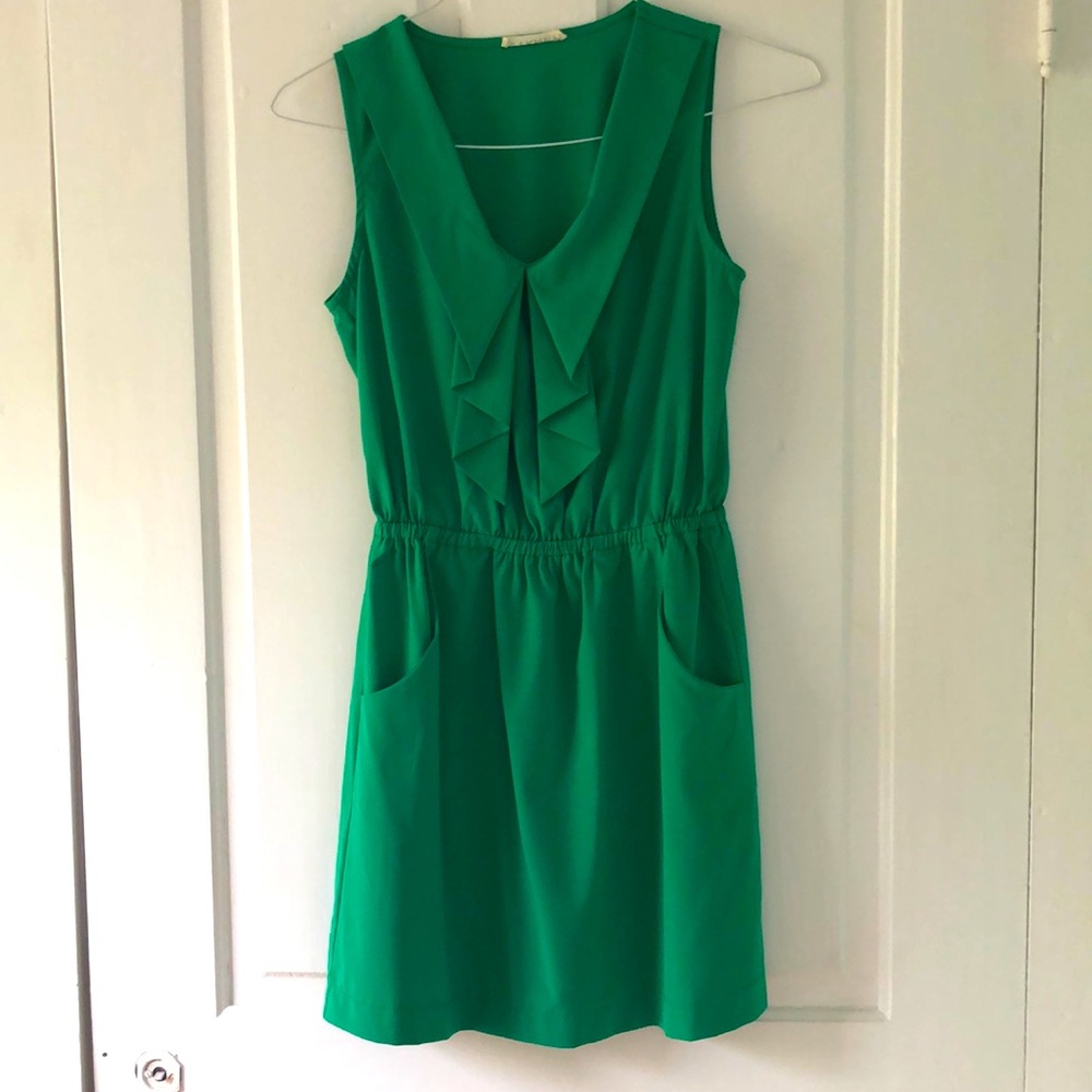 Super cute summer dress. No flaws or stains.